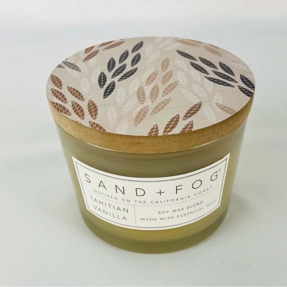 NWT Sand + Fog Tahitian Vanilla Candle 2 Wick 12oz Dark Cream Jar Wood Lid
